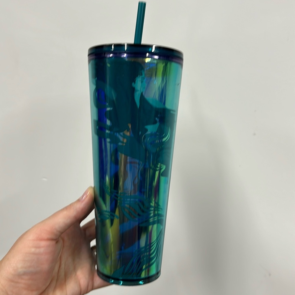 Starbucks Blue Holographic 'Glacier Dichronic'
Siren Core Tumbler.